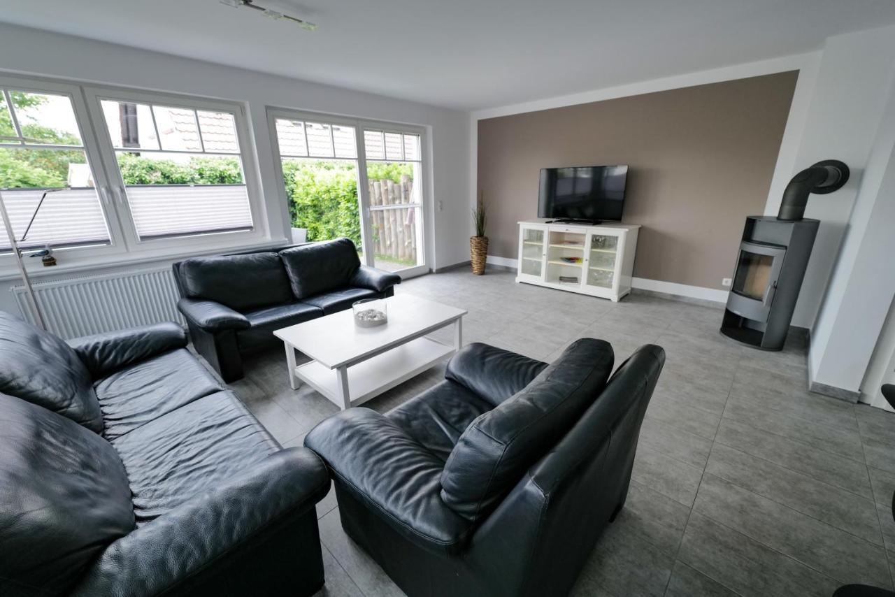 Ostseelagune Zingst, Exklusive Dhh, Strandnah, Sauna, Kamin, 3 Sz, 2 Baeder, Glasfaser, Haustierfrei, Garten Mit Suedterrasse, E-Ladesaeule, 2 Stellplaetze, Strandkorb, Fahrradschuppen, Waschmaschine, Trockner, Nichtraucher Dış mekan fotoğraf
