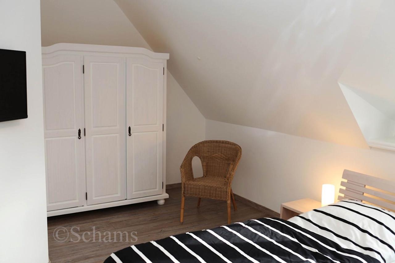 Ostseelagune Zingst, Exklusive Dhh, Strandnah, Sauna, Kamin, 3 Sz, 2 Baeder, Glasfaser, Haustierfrei, Garten Mit Suedterrasse, E-Ladesaeule, 2 Stellplaetze, Strandkorb, Fahrradschuppen, Waschmaschine, Trockner, Nichtraucher Dış mekan fotoğraf