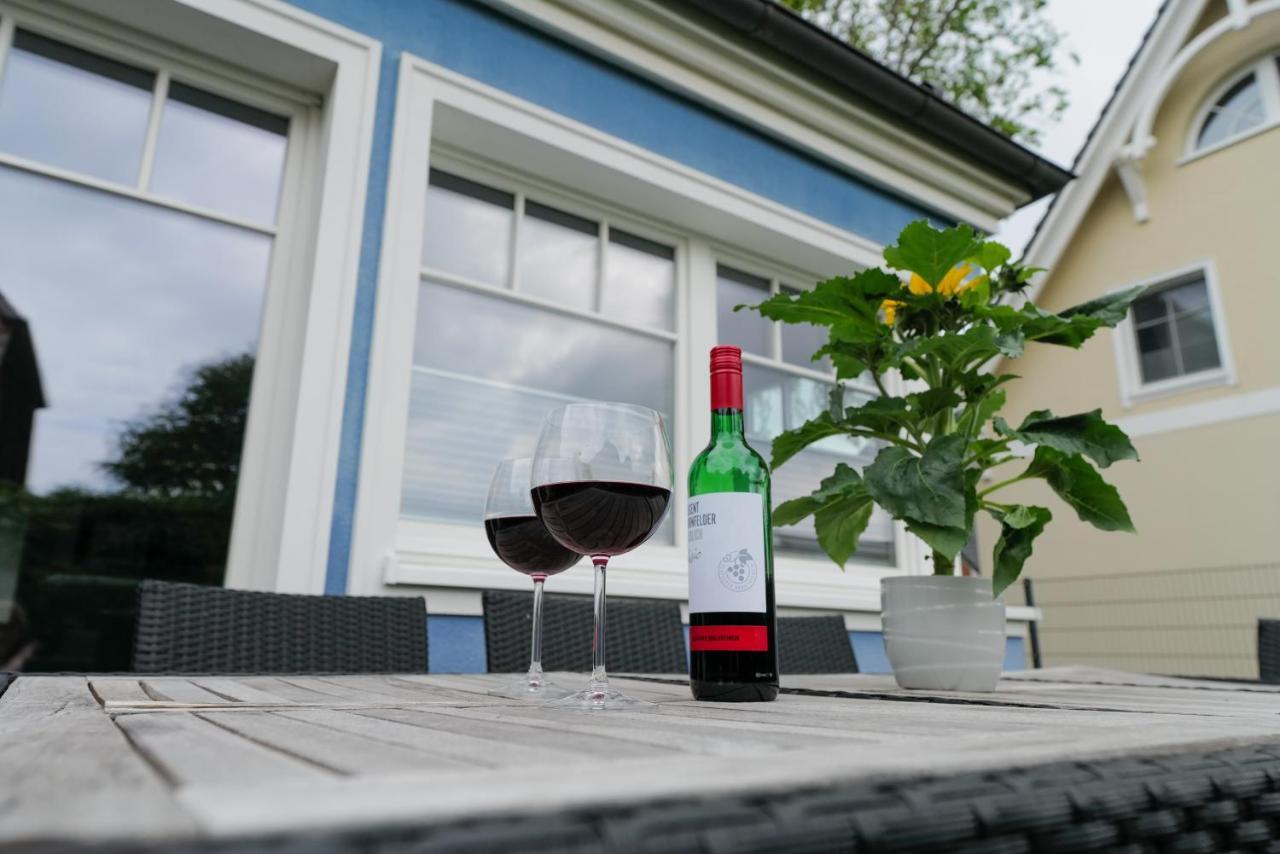 Ostseelagune Zingst, Exklusive Dhh, Strandnah, Sauna, Kamin, 3 Sz, 2 Baeder, Glasfaser, Haustierfrei, Garten Mit Suedterrasse, E-Ladesaeule, 2 Stellplaetze, Strandkorb, Fahrradschuppen, Waschmaschine, Trockner, Nichtraucher Dış mekan fotoğraf